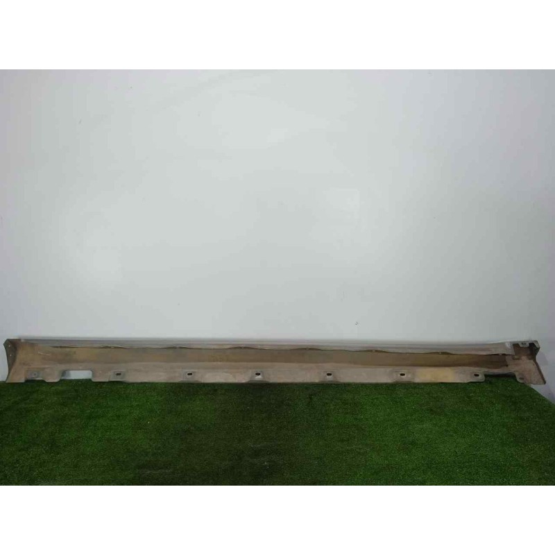 Recambio de faldon lateral para mercedes-benz clase r (w251) 3.0 cdi cat referencia OEM IAM A2516980754004 IZQUIERDO GRIS