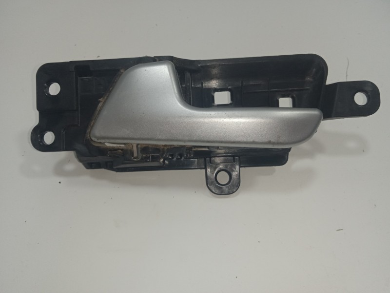 Recambio de maneta interior delantera izquierda para kia sportage 1.6 crdi cat referencia OEM IAM 82613F1000  