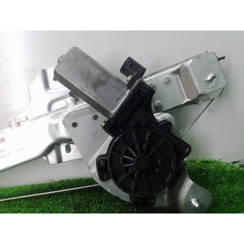 Recambio de elevalunas trasero derecho para dacia duster 1.5 dci diesel fap cat referencia OEM IAM 8200733832E ELECTRICO CON.MOT