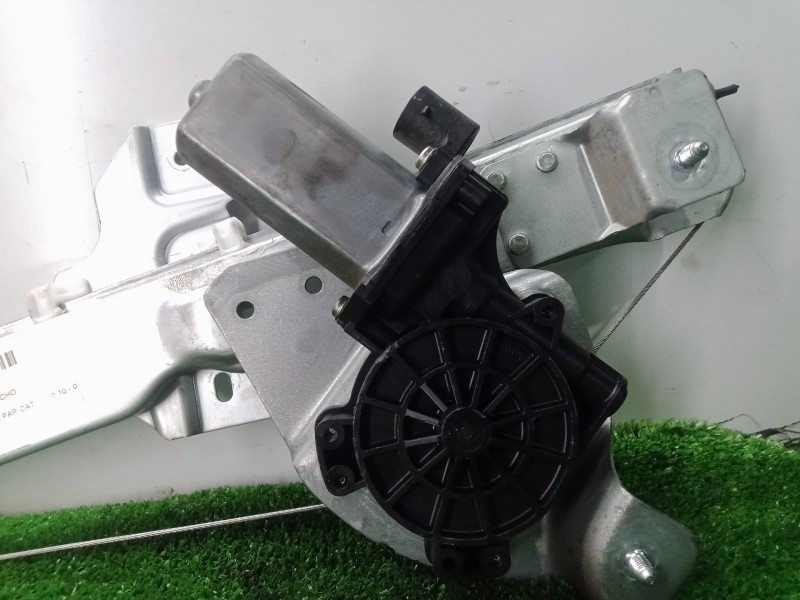 Recambio de elevalunas trasero derecho para dacia duster 1.5 dci diesel fap cat referencia OEM IAM 8200733832E ELECTRICO CON.MOT