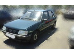 PEUGEOT 205 BERLINA