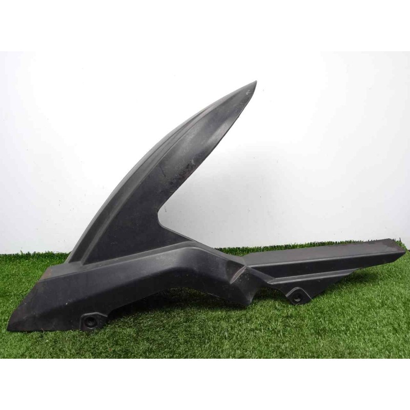 Recambio de guardabarros trasero para keeway rkv 125 c.c referencia OEM IAM 60101J800000  