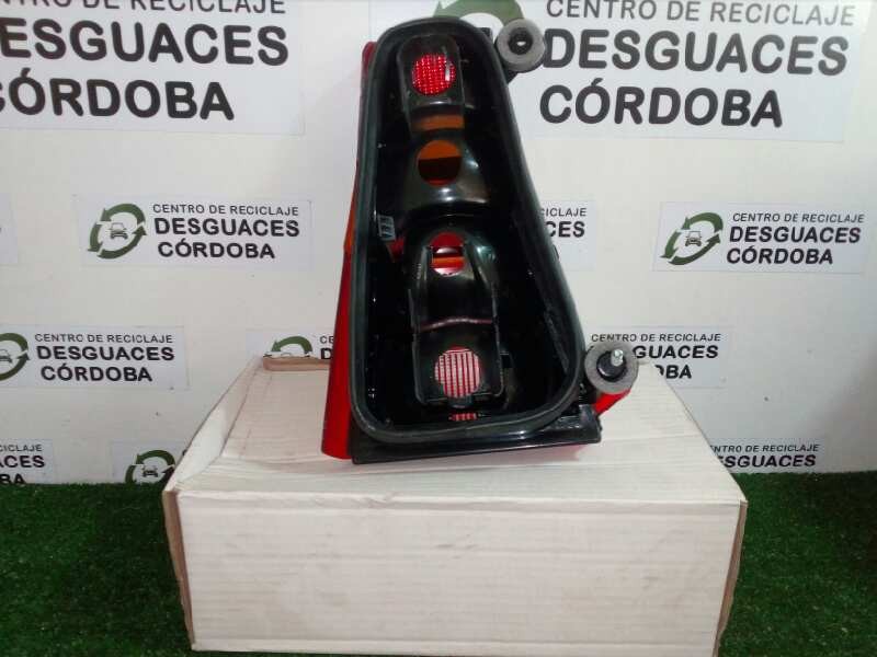 Recambio de piloto trasero derecho para citroën ax referencia OEM IAM 16221122 92-96 - MARCHA ATRAS ROSA SIN USO