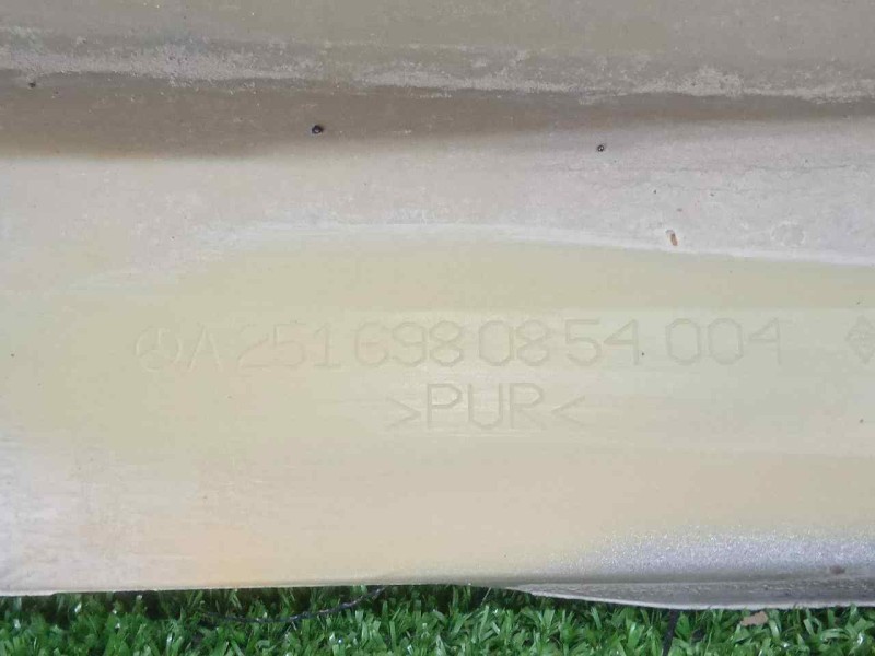 Recambio de faldon lateral para mercedes-benz clase r (w251) 3.0 cdi cat referencia OEM IAM A2516980854004 DERECHO GRIS