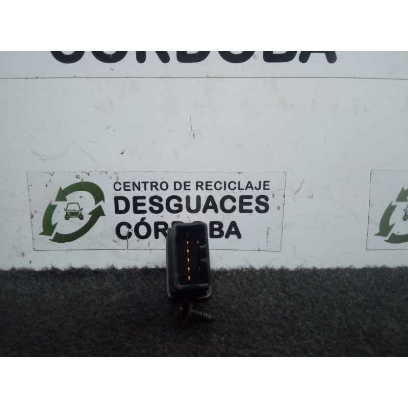 Recambio de warning para hyundai tucson (jm) 2.0 crdi cat referencia OEM IAM 937902E000  