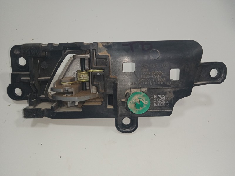 Recambio de maneta interior trasera derecha para kia sportage 1.6 crdi cat referencia OEM IAM 82623F1000  