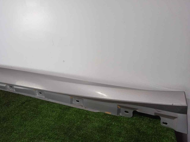 Recambio de faldon lateral para mercedes-benz clase r (w251) 3.0 cdi cat referencia OEM IAM A2516980854004 DERECHO GRIS