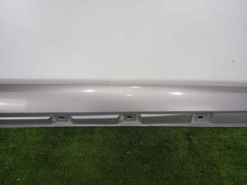 Recambio de faldon lateral para mercedes-benz clase r (w251) 3.0 cdi cat referencia OEM IAM A2516980854004 DERECHO GRIS