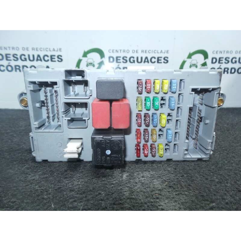 Recambio de caja reles / fusibles para fiat punto berlina (188) 1.3 jtd cat referencia OEM IAM 51744896NPL-46552681CPL-406626 DE