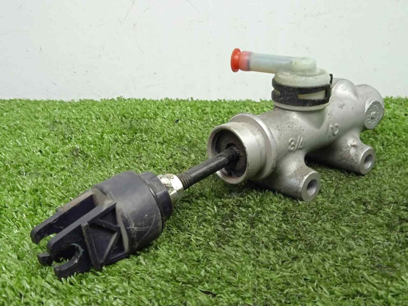 Recambio de cilindro receptor embrague para toyota land cruiser (j15) 3.0 turbodiesel cat referencia OEM IAM 3142035070  