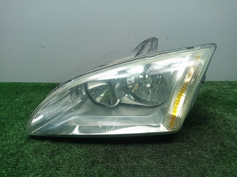 Recambio de faro derecho para ford focus berlina (cap) 2.0 tdci cat referencia OEM IAM SINREFERENCIA 05-08 FONDO.CROMADO