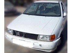 VOLKSWAGEN POLO BERLINA (6N1)