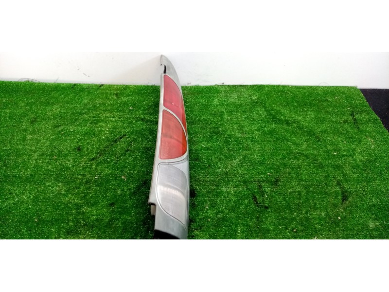 Recambio de piloto trasero derecho para renault kangoo (f/kc0) 1.9 diesel referencia OEM IAM  1.SERIE DOBLE.PUERTA