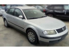 VOLKSWAGEN PASSAT BERLINA (3B2)