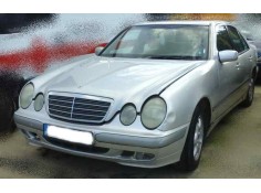 MERCEDES-BENZ CLASE E (W210) BERLINA