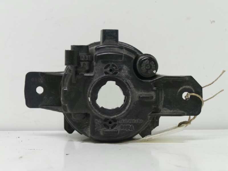 Recambio de faro antiniebla izquierdo para citroën c3 referencia OEM IAM 8200002469  
