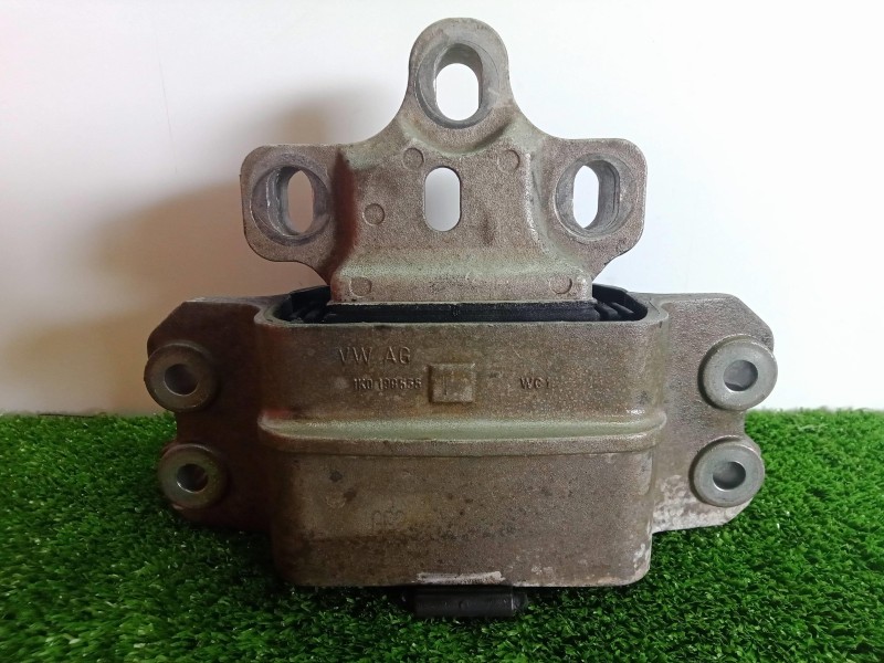 Recambio de soporte motor izquierdo para volkswagen golf v berlina (1k1) 2.0 tdi referencia OEM IAM 1K0199555  