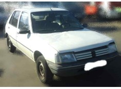 PEUGEOT 205 BERLINA