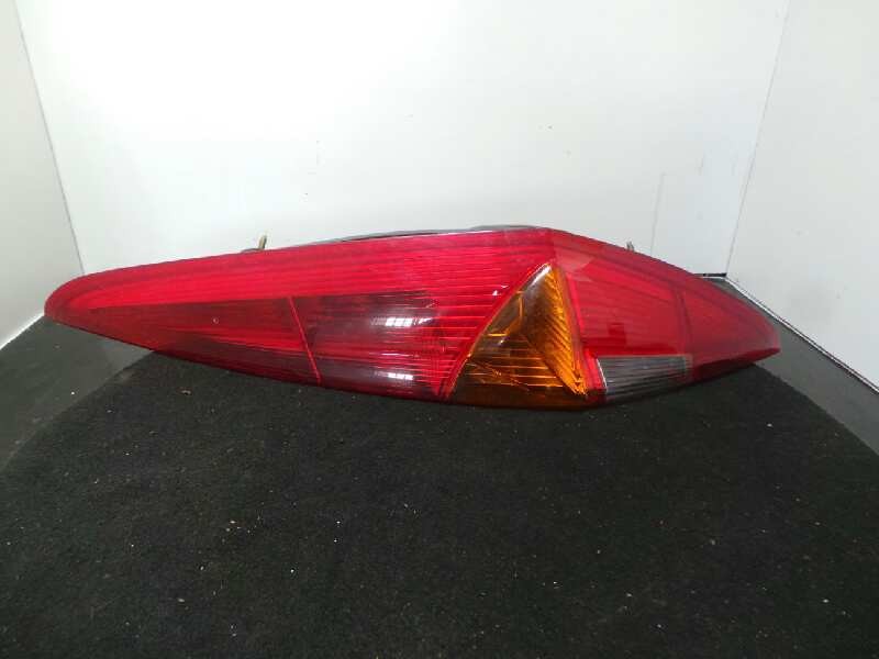 Recambio de piloto trasero derecho para fiat punto berlina (188) 1.2 cat referencia OEM IAM  99-03 3.PUERTAS