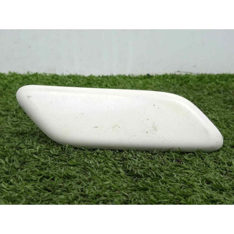 Recambio de lavafaro para toyota land cruiser (j15) 3.0 turbodiesel cat referencia OEM IAM 8504460140 SOLO.TAPA - DERECHO BLANCO