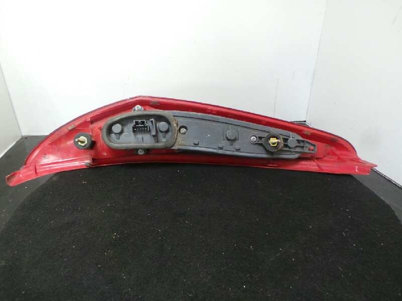Recambio de piloto trasero derecho para fiat punto berlina (188) 1.2 cat referencia OEM IAM  99-03 3.PUERTAS