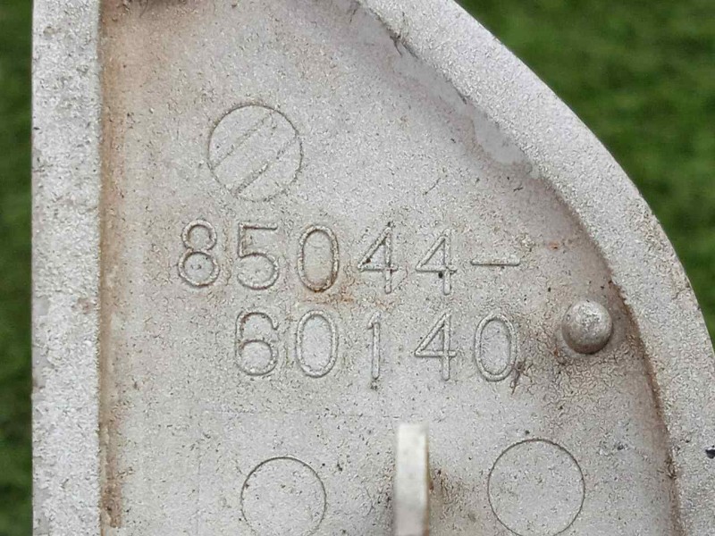 Recambio de lavafaro para toyota land cruiser (j15) 3.0 turbodiesel cat referencia OEM IAM 8504460140 SOLO.TAPA - DERECHO BLANCO