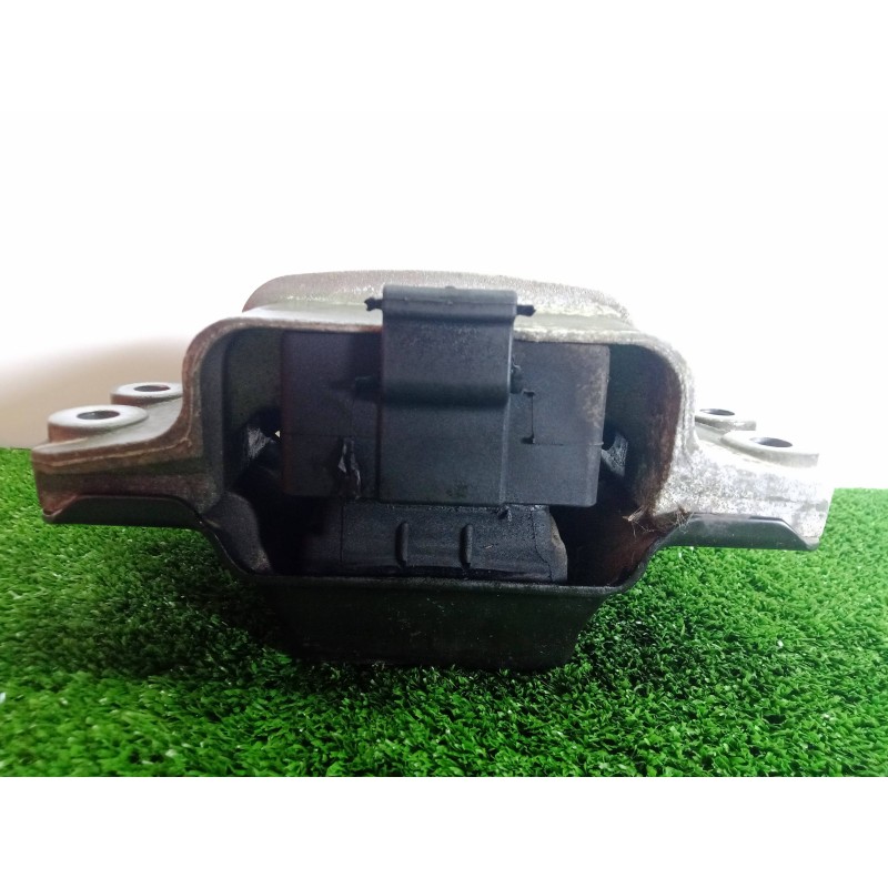 Recambio de soporte motor izquierdo para volkswagen golf v berlina (1k1) 2.0 tdi referencia OEM IAM 1K0199555  