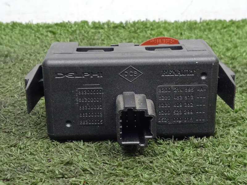 Recambio de warning para renault grand modus 1.5 dci diesel referencia OEM IAM 88300005-8200214896 DELPHI 6.PINES