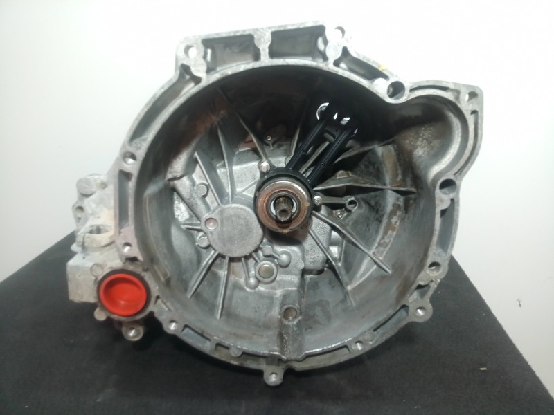 Recambio de caja cambios para ford fiesta (cbk) 1.4 16v cat referencia OEM IAM 2N1R7002CD 5.VELOCIDADES MANUAL