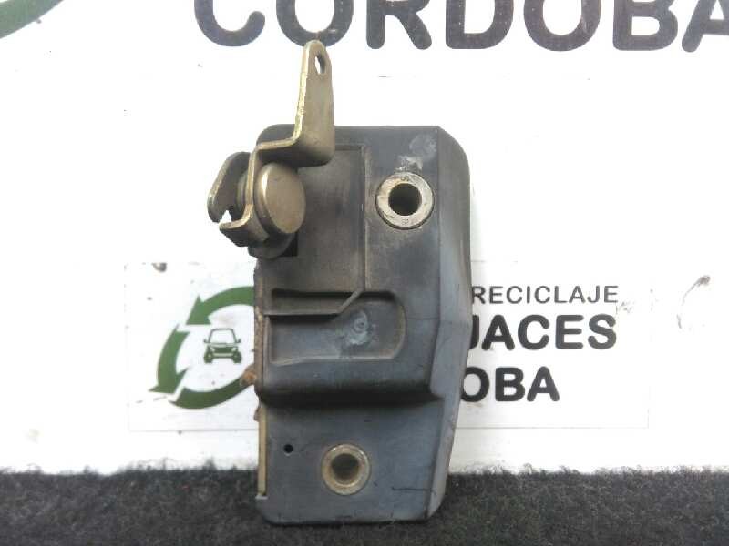 Recambio de cerradura puerta trasera derecha para volkswagen transporter t4 caravelle 2.4 d referencia OEM IAM 701843604A  