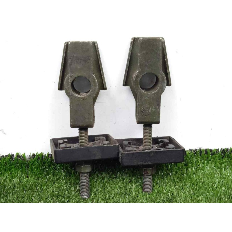 Recambio de basculante para keeway rkv 125 referencia OEM IAM 53230N030030 TENSOR.BASCULANTE PAREJA