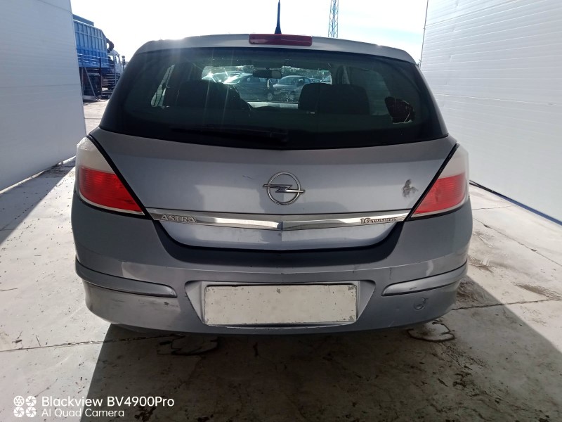 opel astra h (a04) del año 2005