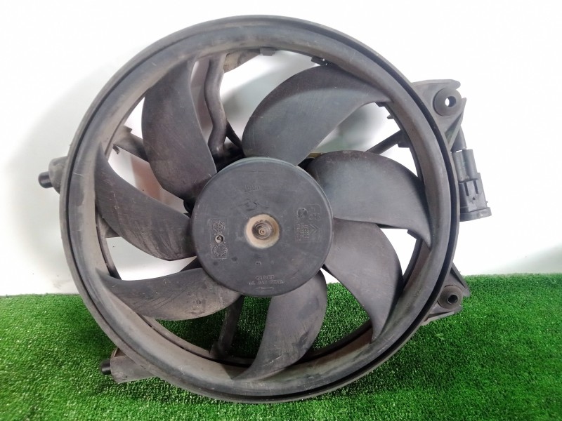 Recambio de electroventilador para citroën c5 berlina 2.2 hdi fap cat referencia OEM IAM M143931  