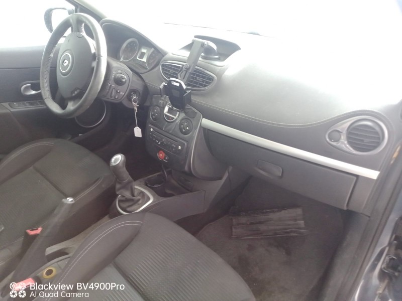 renault clio iii grandtour (kr0/1_) del año 2010