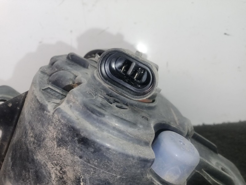 Recambio de faro antiniebla derecho para bmw 1 (e81) 118 d referencia OEM IAM 6317783750203-13101610  