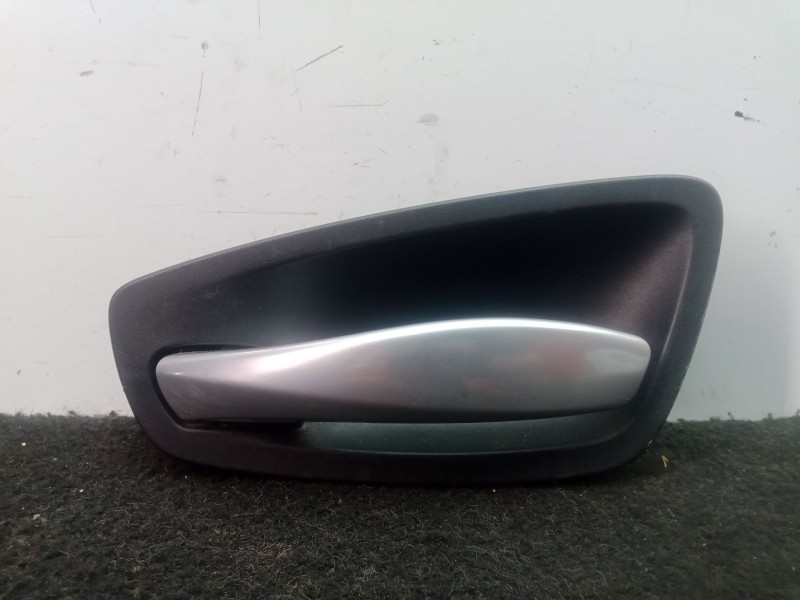 Recambio de maneta interior delantera izquierda para bmw 1 (e81) 118 d referencia OEM IAM 3000247100  