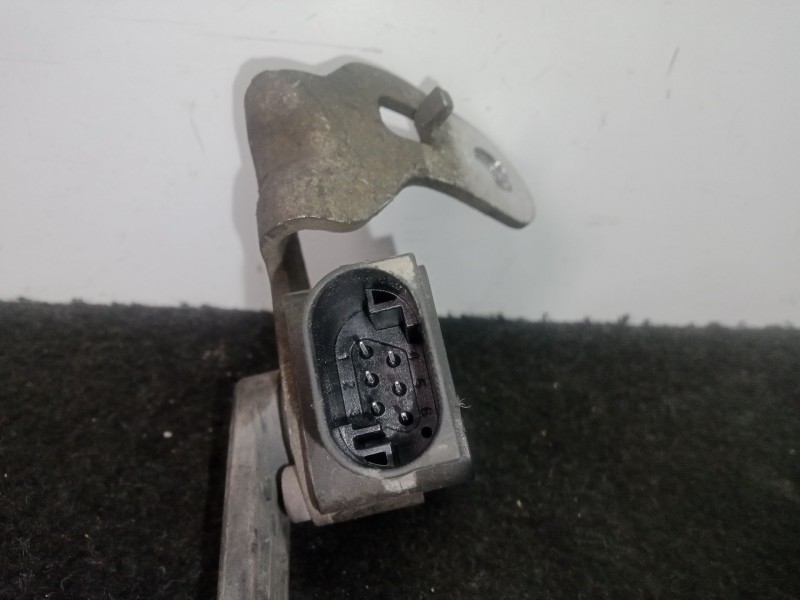 Recambio de motor regulacion faros para bmw 1 (e81) 118 d referencia OEM IAM 6778813  