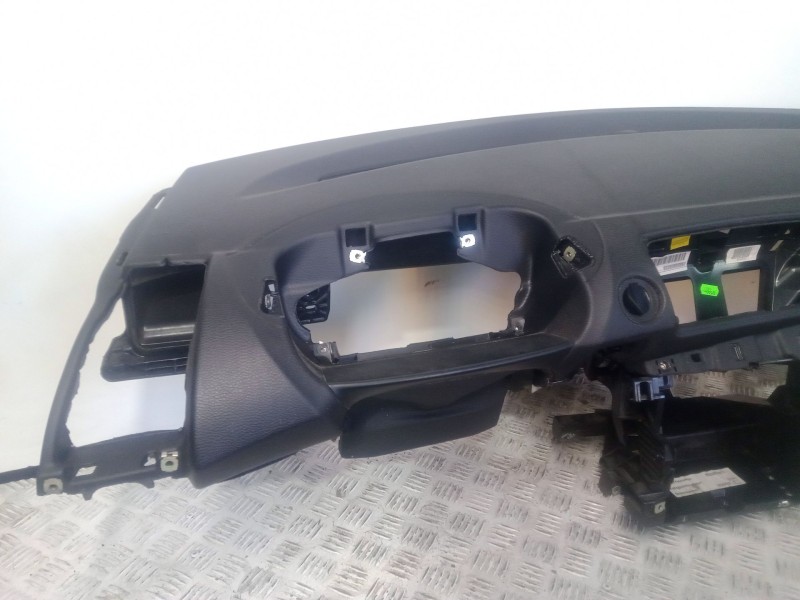 Recambio de salpicadero para bmw 1 (e81) 118 d referencia OEM IAM 5145P011441816  