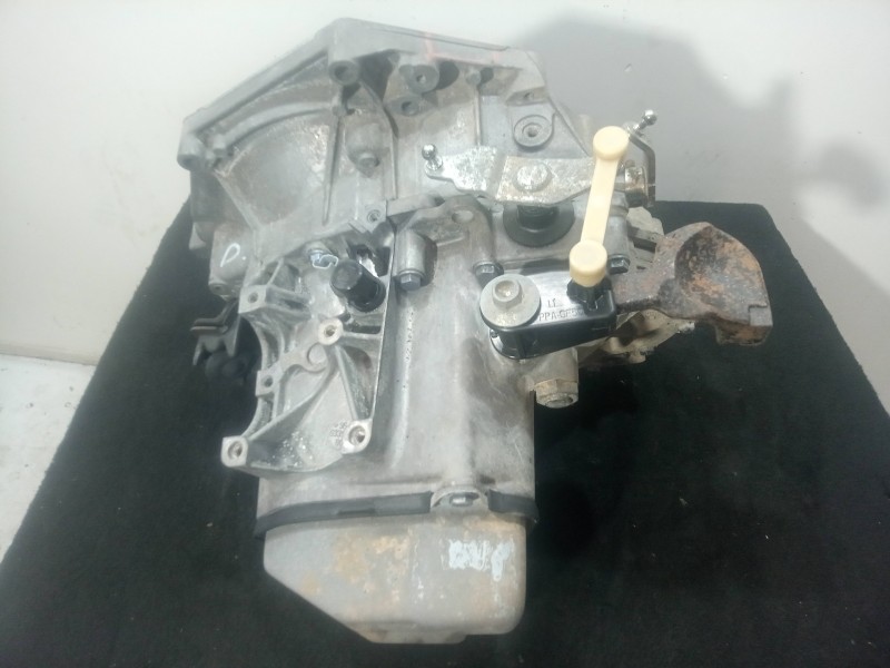 Recambio de caja cambios para citroën c3 1.4 16v referencia OEM IAM 20CQ18 5.VELOCIDADES MANUAL