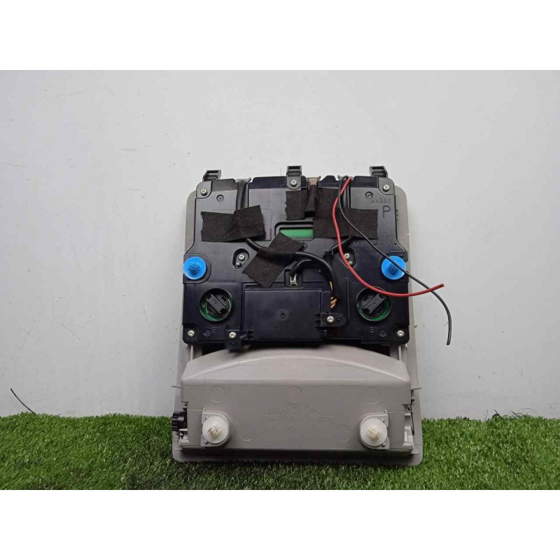 Recambio de luz interior para toyota land cruiser (j15) 3.0 turbodiesel cat referencia OEM IAM 8126060430B0-8A614033G CON.TARA 