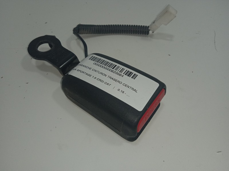 Recambio de enganche cinturon trasero central para kia sportage 1.6 crdi cat referencia OEM IAM 89830F1000WK-631622200B  