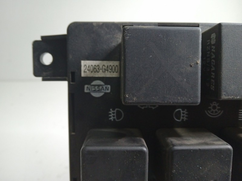 Recambio de caja reles / fusibles para nissan trade 100 3.0 turbodiesel referencia OEM IAM 24063G4900-PFRT612R  NAGARES