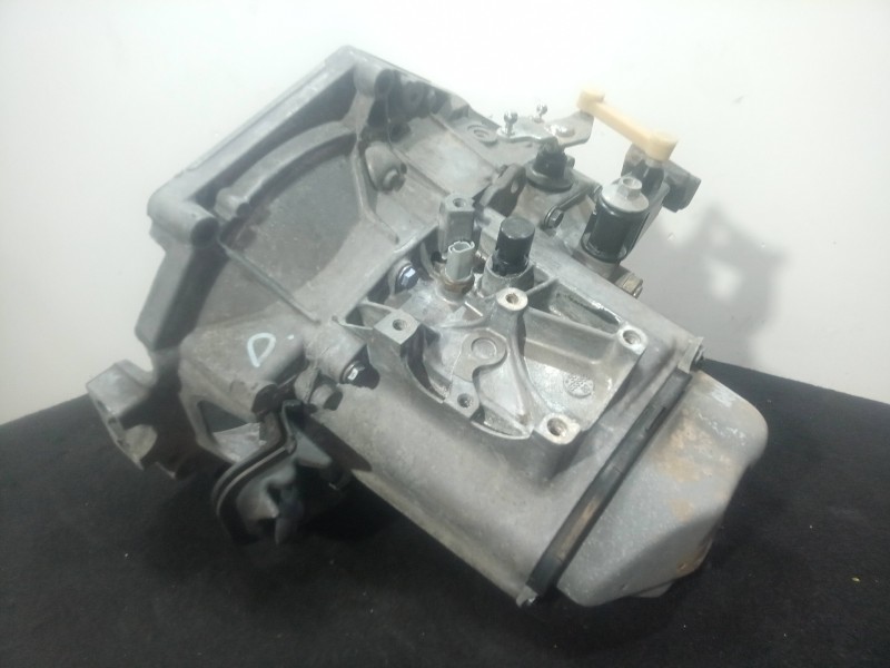 Recambio de caja cambios para citroën c3 1.4 16v referencia OEM IAM 20CQ18 5.VELOCIDADES MANUAL
