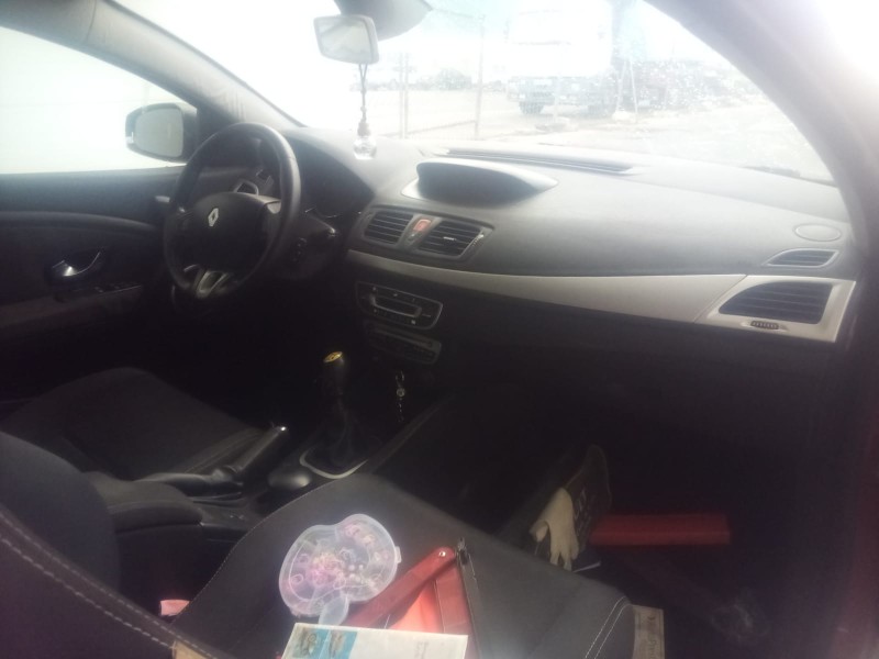 renault megane iii coupé (dz0/1_) del año 2010