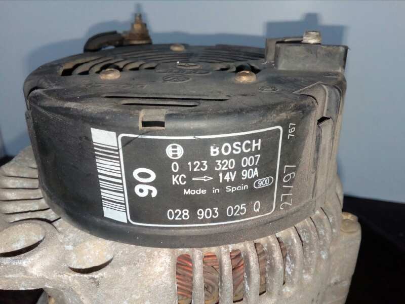Recambio de alternador para volkswagen polo classic (6v2) 1.4 referencia OEM IAM 0123320007 BOSCH 90AH