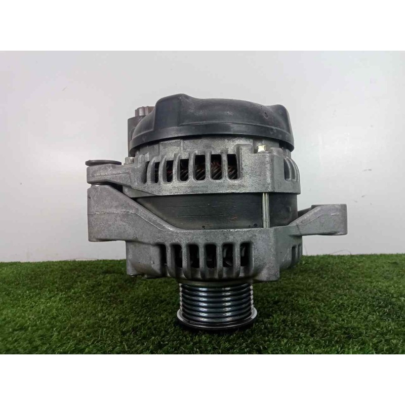 Recambio de alternador para toyota land cruiser (j15) 3.0 turbodiesel cat referencia OEM IAM 2706030131-1042118742 100AH - DENSO