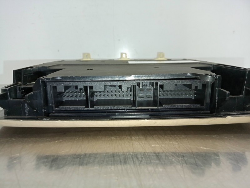 Recambio de luz interior para bmw serie 3 berlina (e90) 2.0 cat referencia OEM IAM   