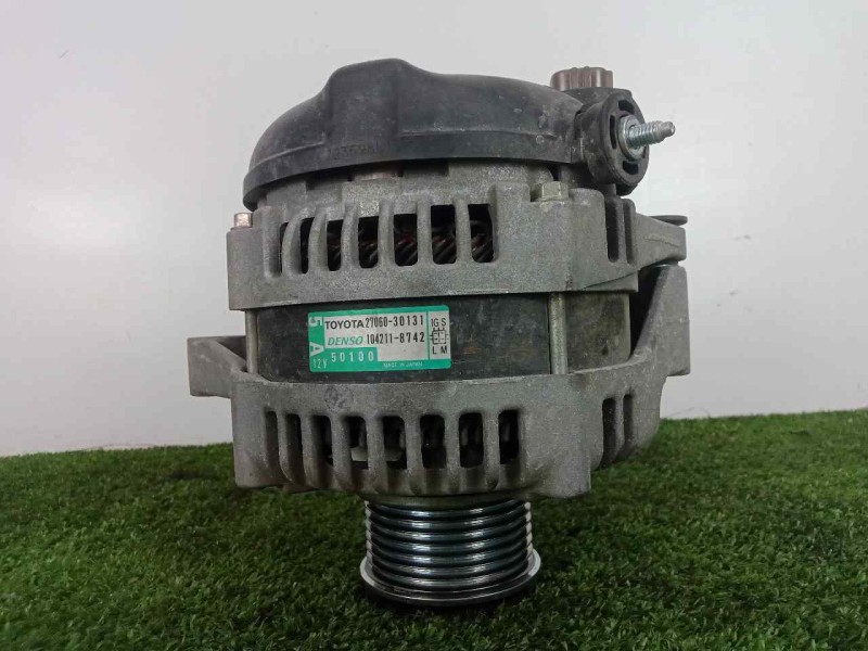 Recambio de alternador para toyota land cruiser (j15) 3.0 turbodiesel cat referencia OEM IAM 2706030131-1042118742 100AH - DENSO