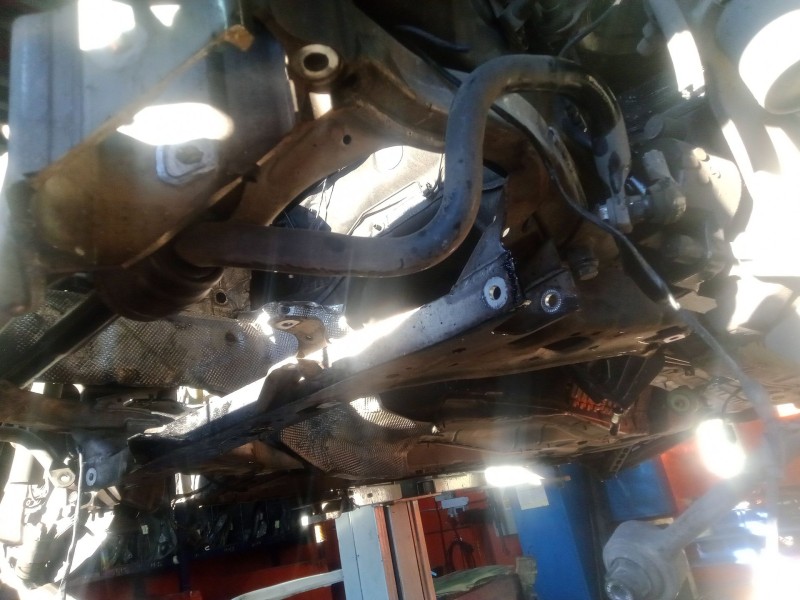 Recambio de puente delantero para bmw serie 3 touring (e91) 2.0 16v diesel referencia OEM IAM   