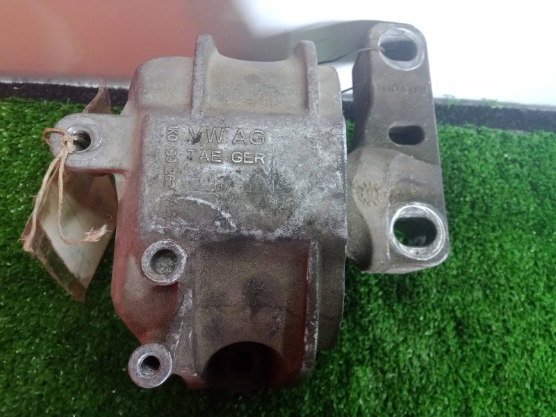 Recambio de soporte motor derecho para volkswagen golf v berlina (1k1) 1.9 tdi referencia OEM IAM 1K0199262-1K0199262AS  